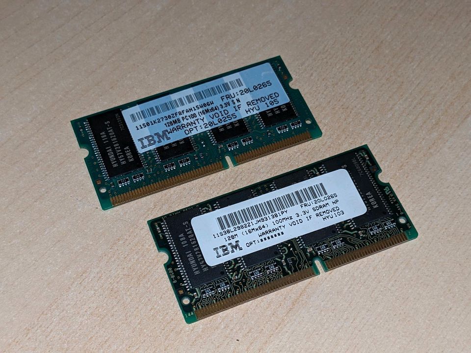 2*128MB DDR SDRAM 144-SODIMM Hyundai HYM71V16M655 AT6S AA 20L0265 in Leipzig