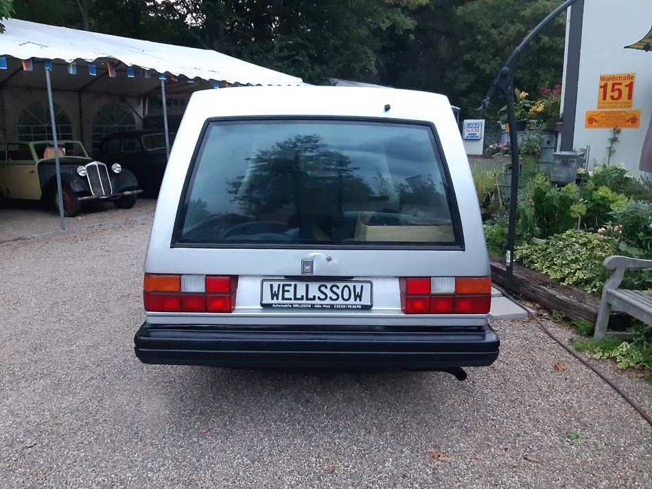 Volvo 740 Automatik Bestatter Nilsson in Köln