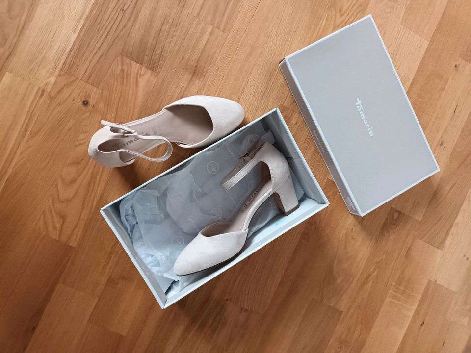 Damen Schuhe Größe 37 in Hannover