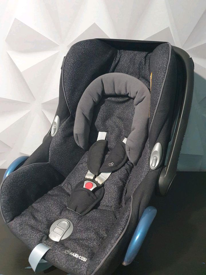 Maxi-Cosi CabrioFix Trianblack 0-13 kg in Kleinwallstadt