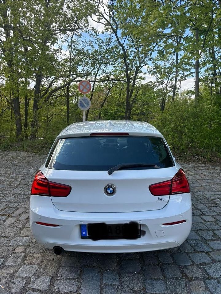 BMW 116i Advantage FACELIFT in Berlin