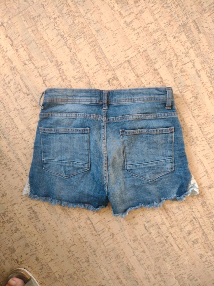 Jeans Hose Shorts in Pforzheim