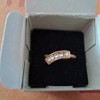 goldfarbener Fingerring mit 5 großen Strasssteinen 22 mm Hessen - Limeshain Vorschau