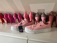 Tommy Hilfiger Damen Jeans Plateau flatform Vulc sneaker rosa 40 Niedersachsen - Schnega Vorschau