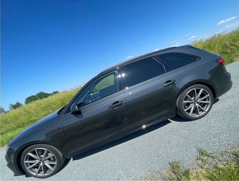 Audi A4 Avant 2.0 45 TFSI Quattro S-Line Sport Matrix LED in Marktheidenfeld