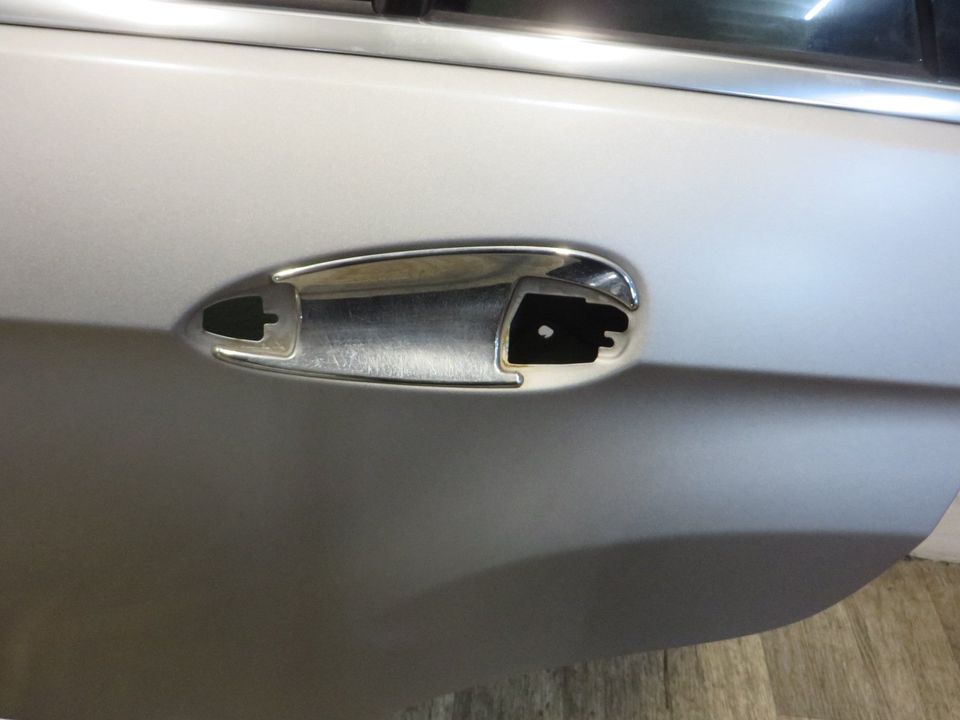 Mercedes E S212 Kombi Tür Door hinten links 044 Grau A2127300305 in Neutraubling