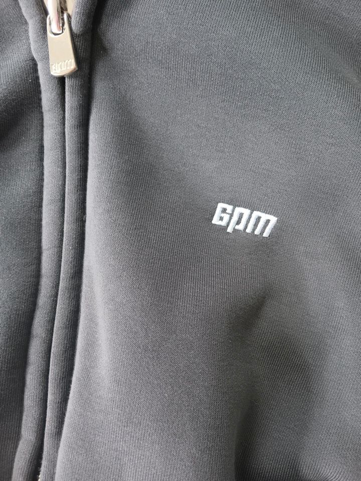 6PM Zip Hoodie M in Olbernhau