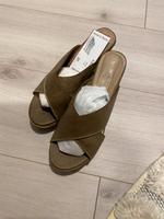 Keil Sandalen Keilabsatz Schuhe Größe 37 beige marco tozzi neu Bayern - Thalmassing Vorschau