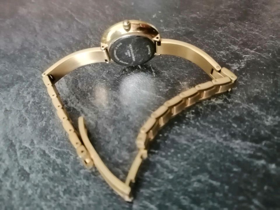 Damen Armbanduhr von ADORA in Gedern