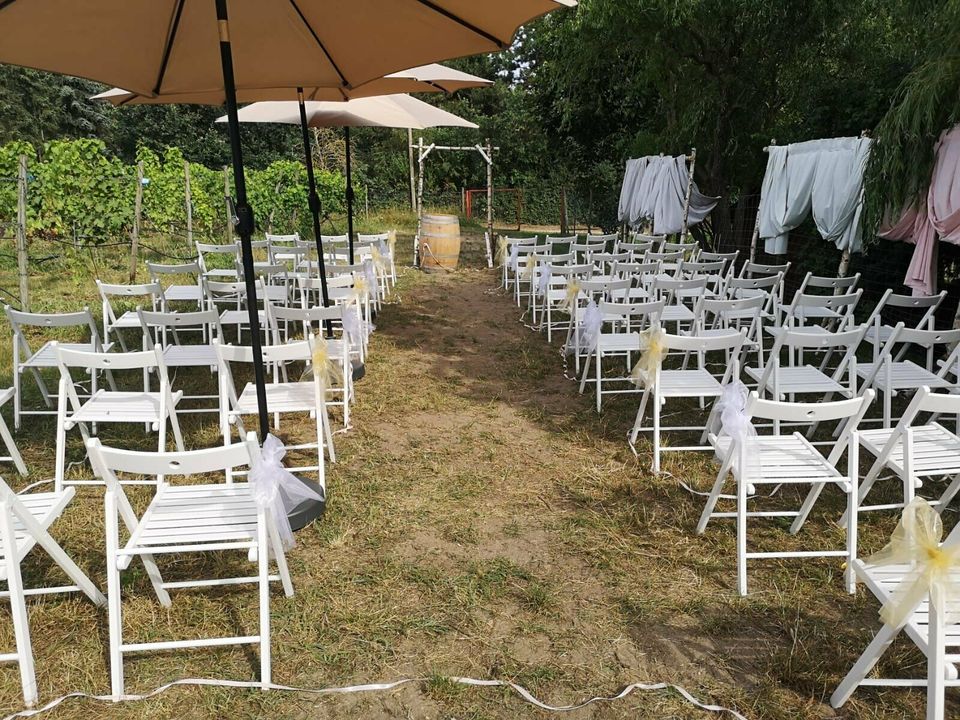 Partyzelt Zeltboden Tische Stühle mieten leihen in Riesa