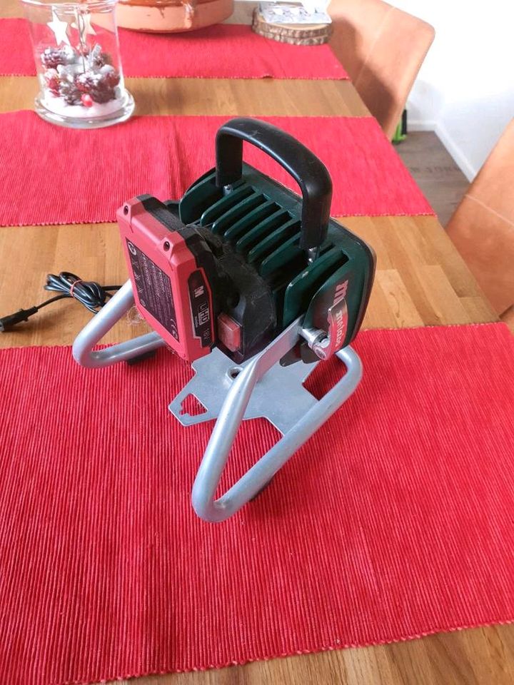 Metabo Baustrahler BSA 14.4-18 volt neuwertig. in Giesen