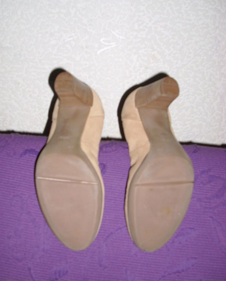 HÖGL® Neuwertig Damen Marken Pumps Schuhe Beige Wildleder Gr.5,5 in Gelsenkirchen