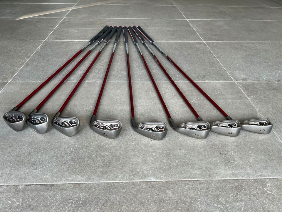 9 er Golf Ping Eisensatz- Top neue Griffe in Hannover