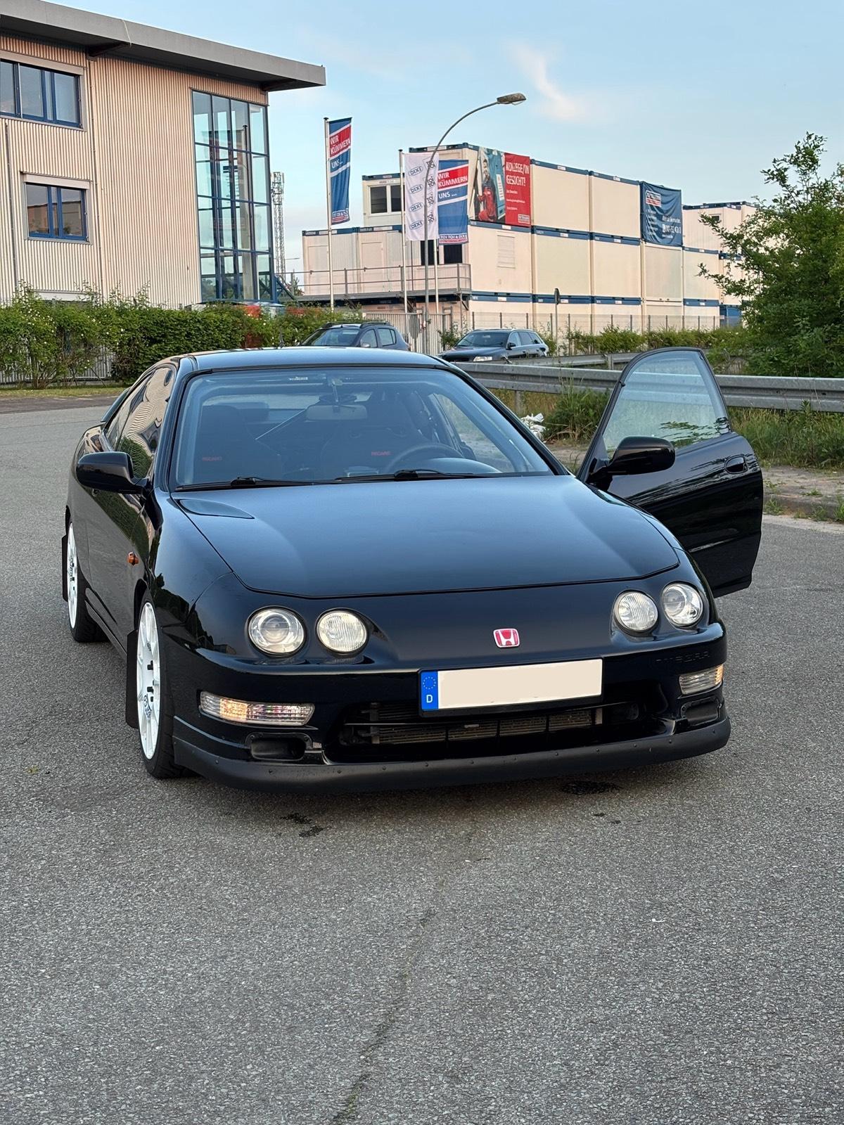 Abbildung des Autos Honda Integra Type-R VTE…