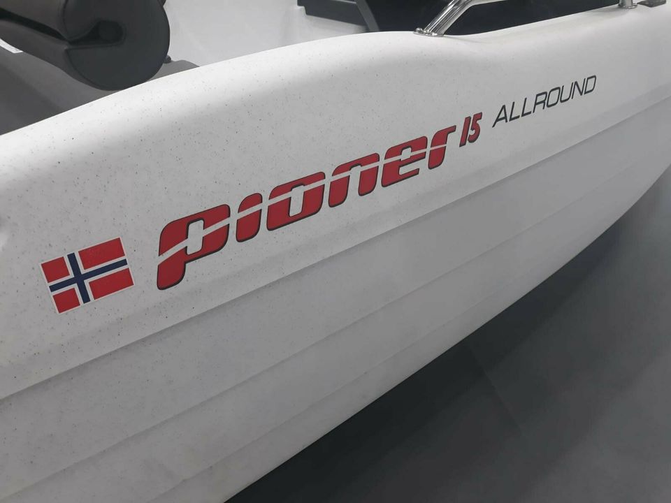 Pioner 15 Allround Motorboot Angelboot Arbeitsboot aus PE in Neuruppin