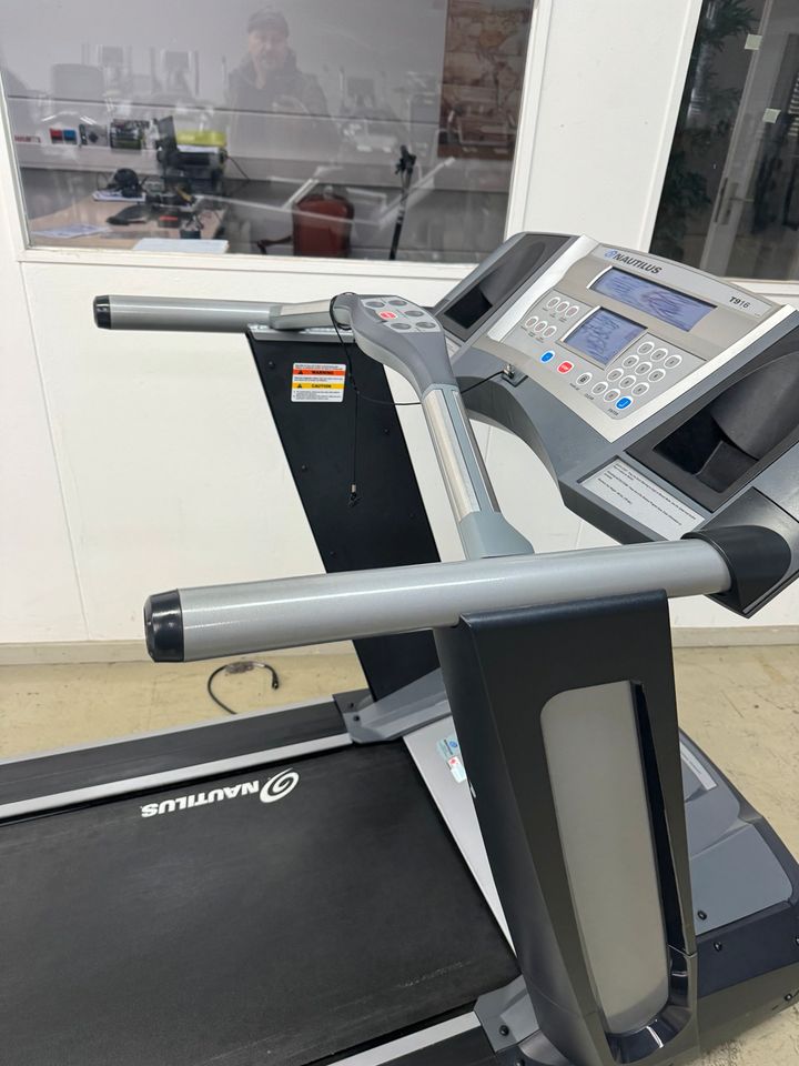 Nautilus T916 Profi Laufband no Technogym Matrix Life fitness in Nordkirchen