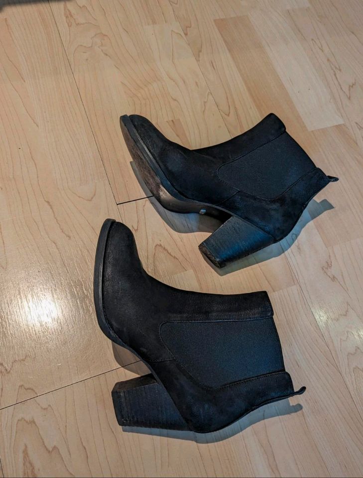 Stiefeletten von Buffalo, 39 in Köln