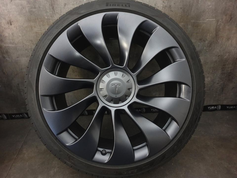 Tesla Model Y Überturbine Felgen Sommerreifen 255/35 21 97% FA3#6 in Herford