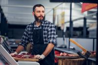 Faire Bezahlung wir suchen Fleischer / Metzger -Adler Fleisch Baden-Württemberg - Esslingen Vorschau