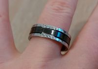 Damen Ring Gr. 59, stainless steel, schwarz/silber, Glitzersteine Bayern - Obertraubling Vorschau