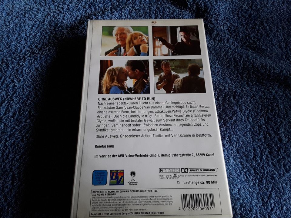 VHS Ohne Ausweg mit Jean-Claude Van Damme Kinofassung in Wuppertal