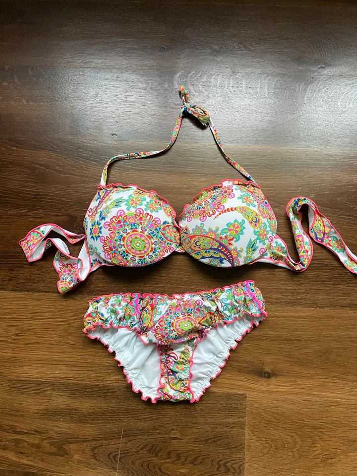 Calzedonia wunderschöner Bikini, Gr. 36/38, Körbchen B-C in Ahrensburg