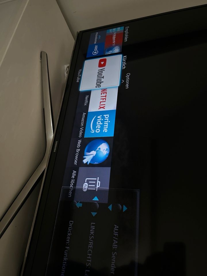 Samsung Smart Tv Fernseher 40 Zoll in Recklinghausen