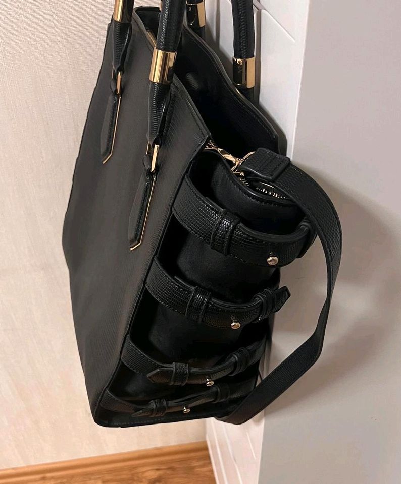 Charles & Keith Tasche schwarz NEU & ETIKETT in Eschweiler