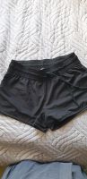 Sporthose Shorts Sportshorts H&M  Gr.36 Niedersachsen - Reppenstedt Vorschau