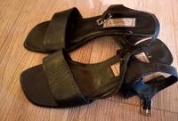 Schwarze Janet D. Sandaletten 6cm Absatz Größe 41 Nordrhein-Westfalen - Werne Vorschau