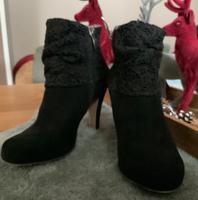 Tamaris Stiefel Stiefeletten Ankle Boots High Heels Gr. 40 Hessen - Langenselbold Vorschau