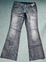 Diesel Damen Jeans Medico 28/32 mit Etikett ungetragen. Frankfurt am Main - Bornheim Vorschau