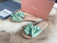 Manebi Sandalen Gr 38 Türkis Pastell grün Top Zustand inkl OVP Niedersachsen - Geestland Vorschau