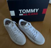 Sneaker von Tommy Hilfiger in der Größe 39 Baden-Württemberg - Karlsruhe Vorschau