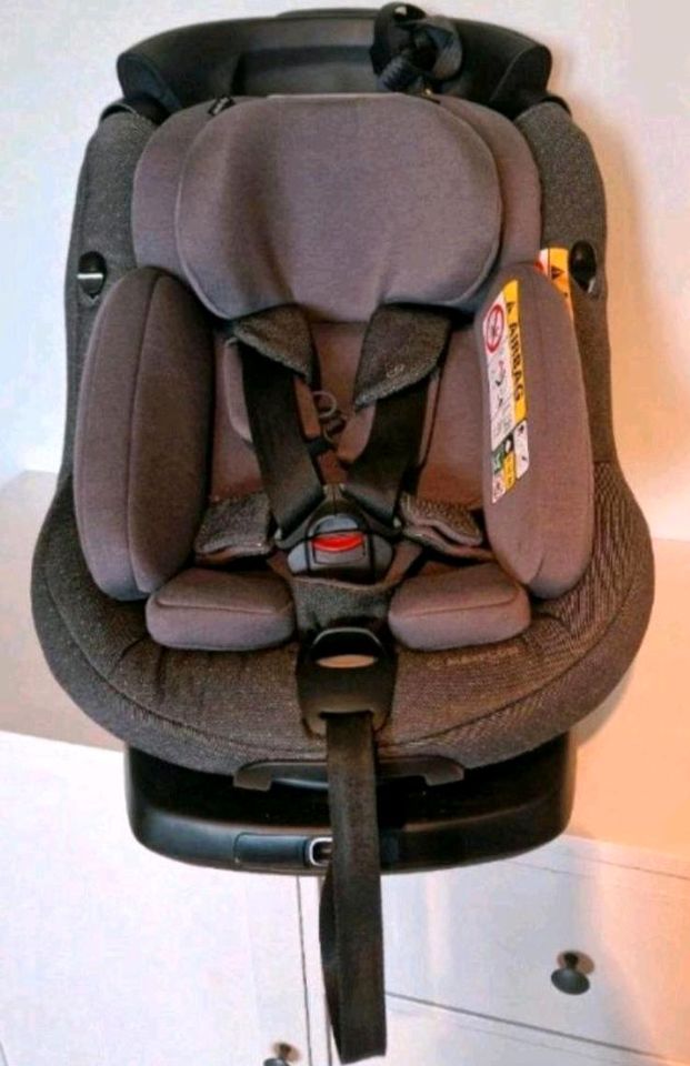 Kindersitz Maxi-Cosi Axissfix PLUS, ab Geburt, REBOARDER, Auto in Stelle