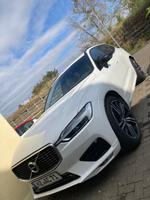 Volvo XC 60 B5 AWD R-Design Mild-Hybrid/Unfallfrei, Allradantrieb Rheinland-Pfalz - Heidesheim Vorschau