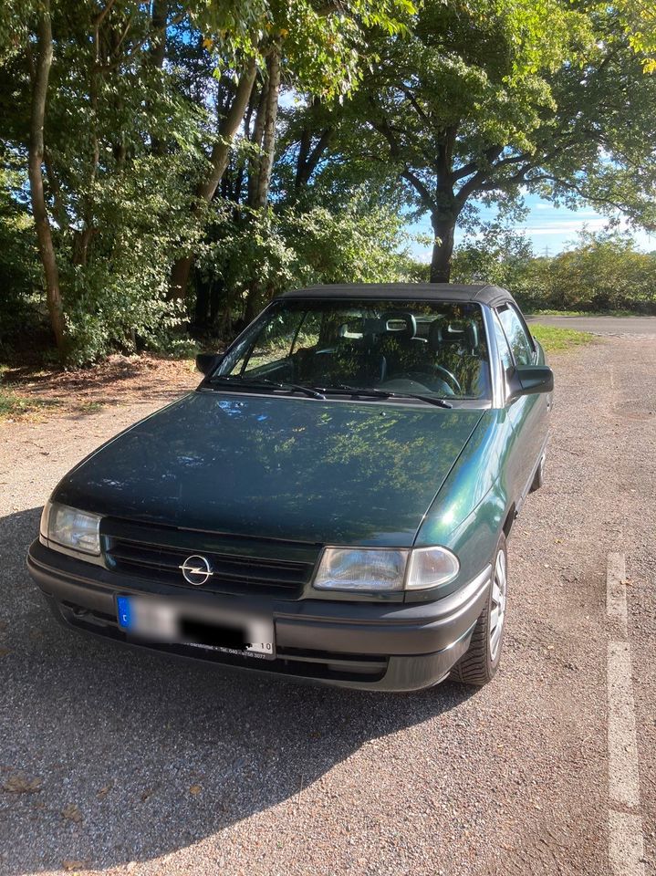 Opel Astra F Cabrio TÜV Zahnriemen Wapu Neu! in Hamburg