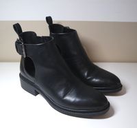 Zara Stiefeletten Chelsea Boots Gr. 38 schwarz Sachsen-Anhalt - Mücheln (Geiseltal) Vorschau