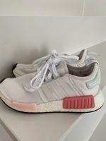 Adidas Turnschuh Sportschuh Gr. 38 Nordrhein-Westfalen - Herford Vorschau