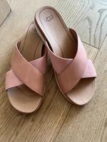 UGG Leder Pantoletten Kari neu Niedersachsen - Rastede Vorschau