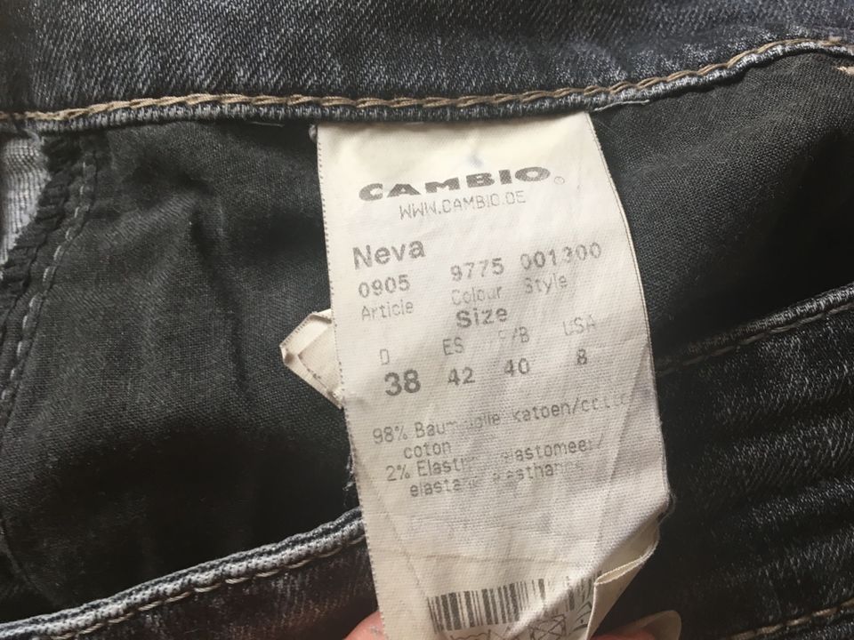 CAMBIO Jeans Neva Gr. 38 schwarz-blau in Haar