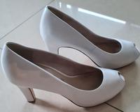 Braut- Sommer- Schuhe Pumps Gr. 38 ivory / pearl TAMARIS Niedersachsen - Ostrhauderfehn Vorschau