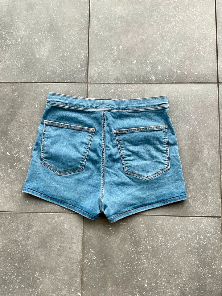 Top Shop Jeansshorts Gr. 42 in Ravensburg