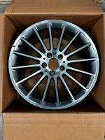 Original Mercedes C63 W204 AMG Felge 19 Zoll A2044014802 Nordrhein-Westfalen - Solingen Vorschau