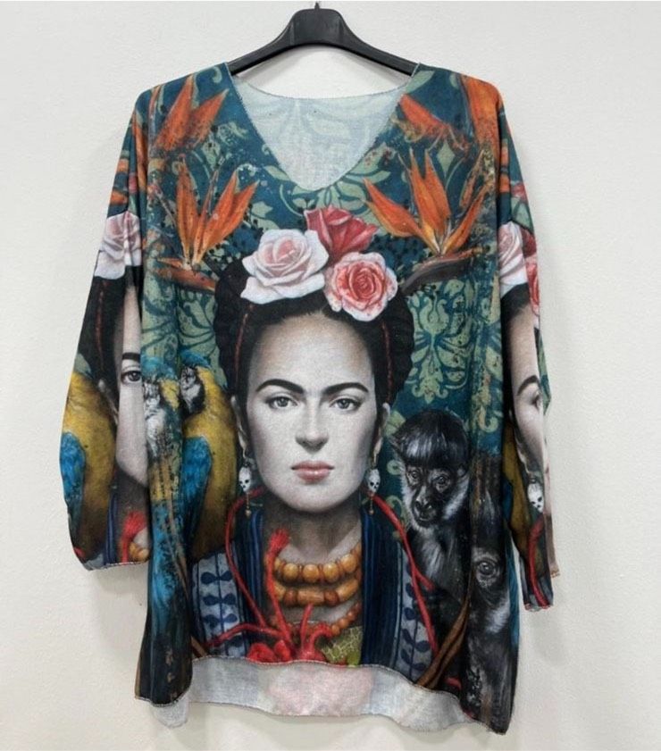 SALE Frida Kahlo Muster Druck Feinstrick Viskose Pullover in Mainz