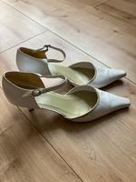 Pumps Sally O‘Hara Leder weiß Gr. 40 Thüringen - Zeulenroda Vorschau