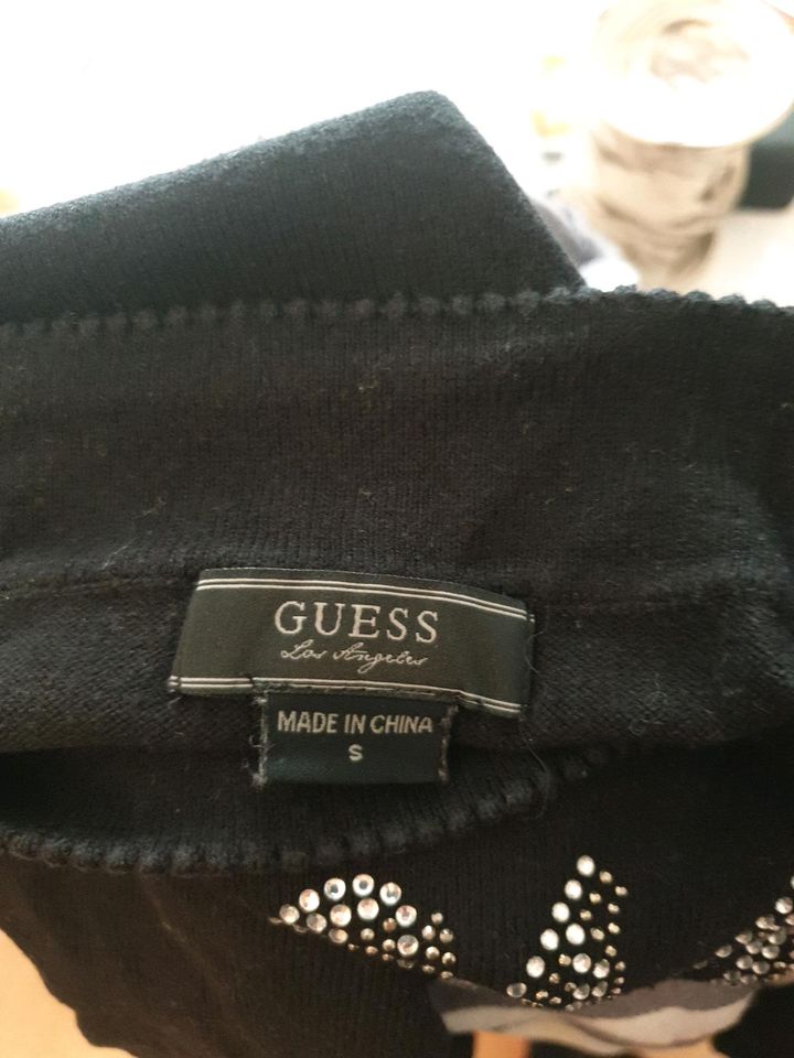 Guess Damen Pullover in Düsseldorf