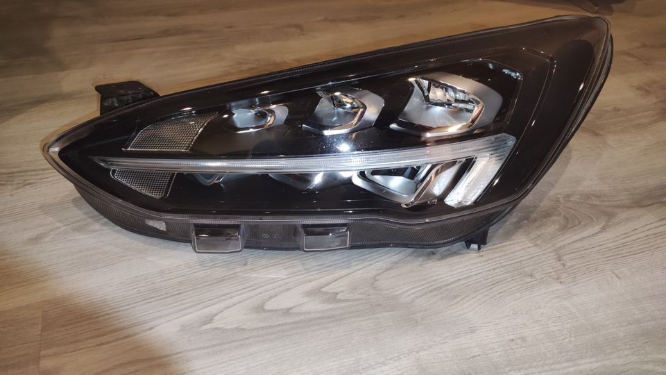 Ford Focus MK4 LED Scheinwerfer links inkl. Steuergerät in  Baden-Württemberg - Lonsee | Ersatz- & Reparaturteile | eBay Kleinanzeigen  ist jetzt Kleinanzeigen