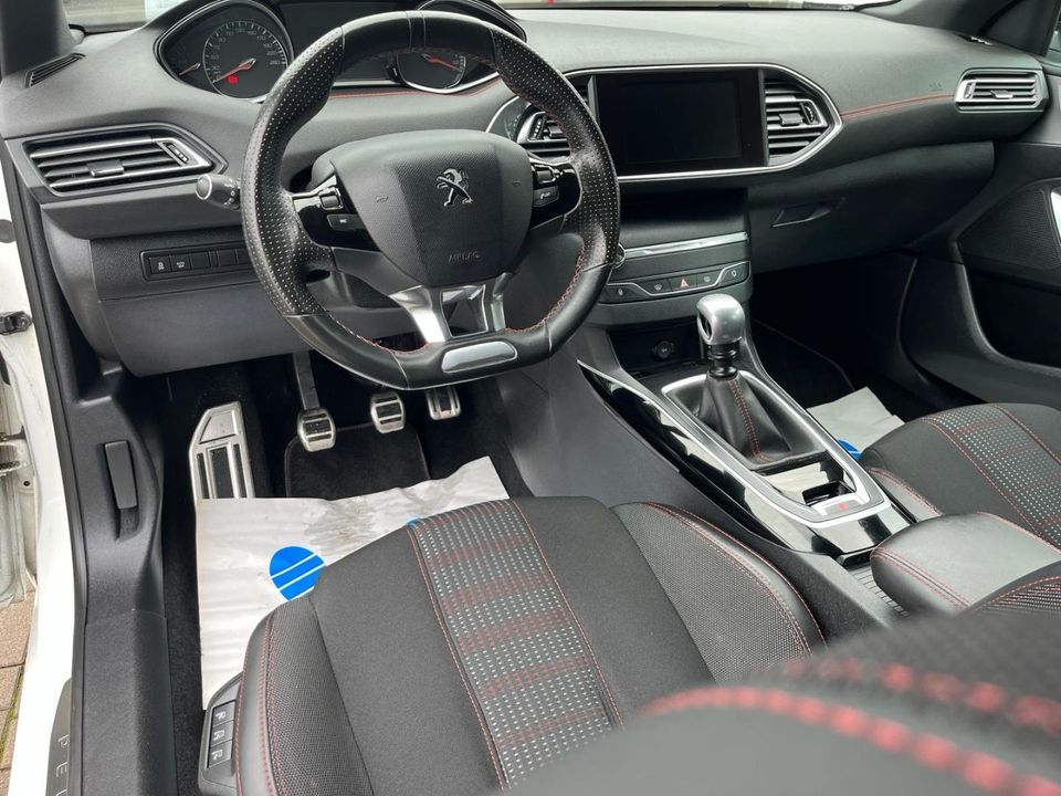 Peugeot 308 Allure GTI LINE THP PureTech 130 Navi Massag in Dautphetal