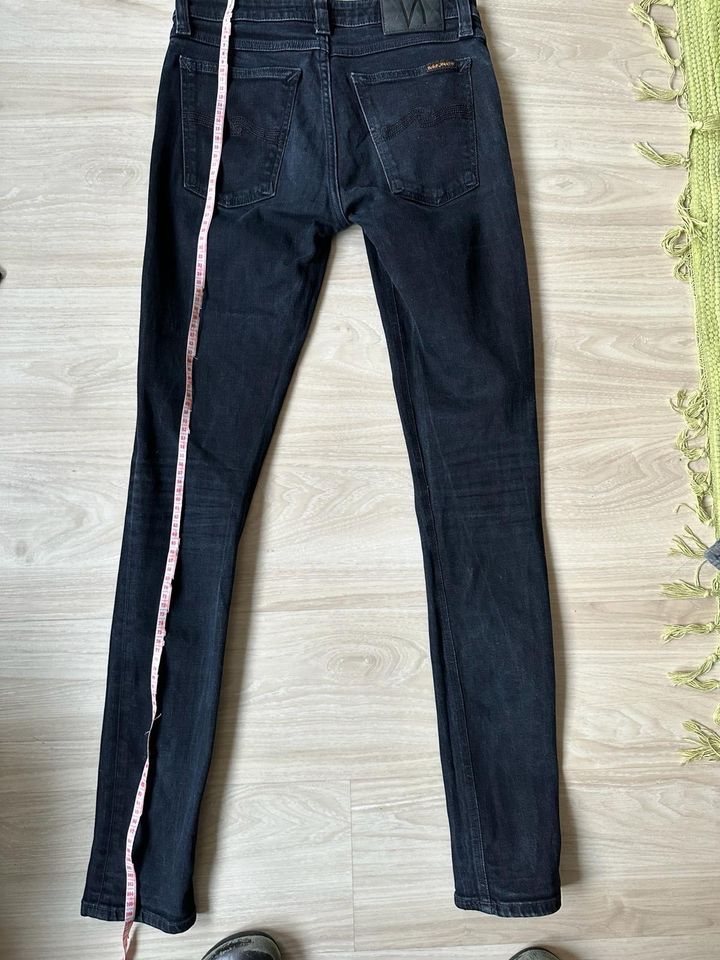 Nudie Jeans skinny Lin schwarz 28 34 Hose denim Levi’s 501 in Köln